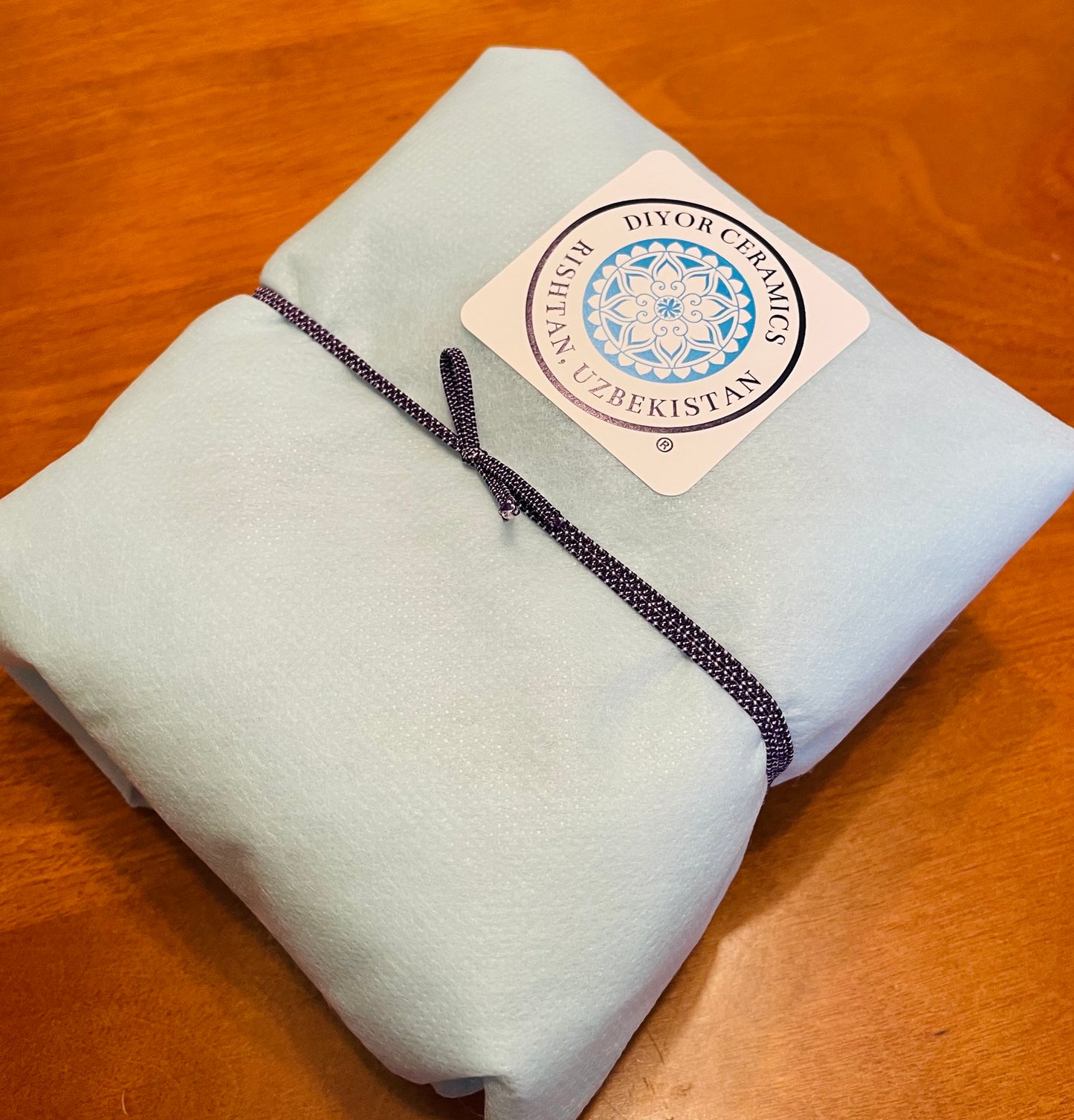 【新商品】リシタン陶器「花と唐草」サラダボウル椀型・直径14センチ手描き模様(一点もの)