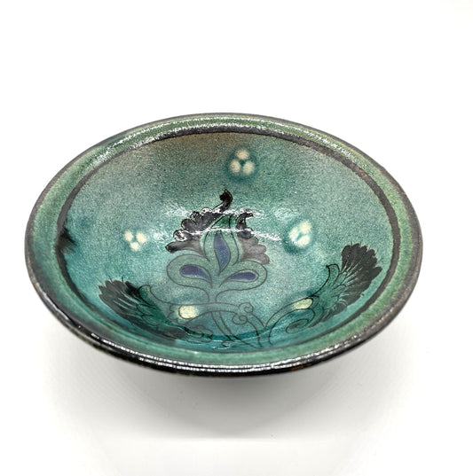 NEW手描き【リシタン陶器】「花と唐草」モチーフ・ゆるやかな椀型・直径14センチ(一点もの)