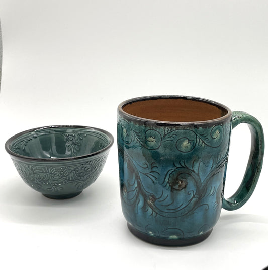 リシタン陶器界を代表するバフチヨル氏サイン入り陶芸家サイン入り(リシタン陶器・マグカップA・一点物の手描き)