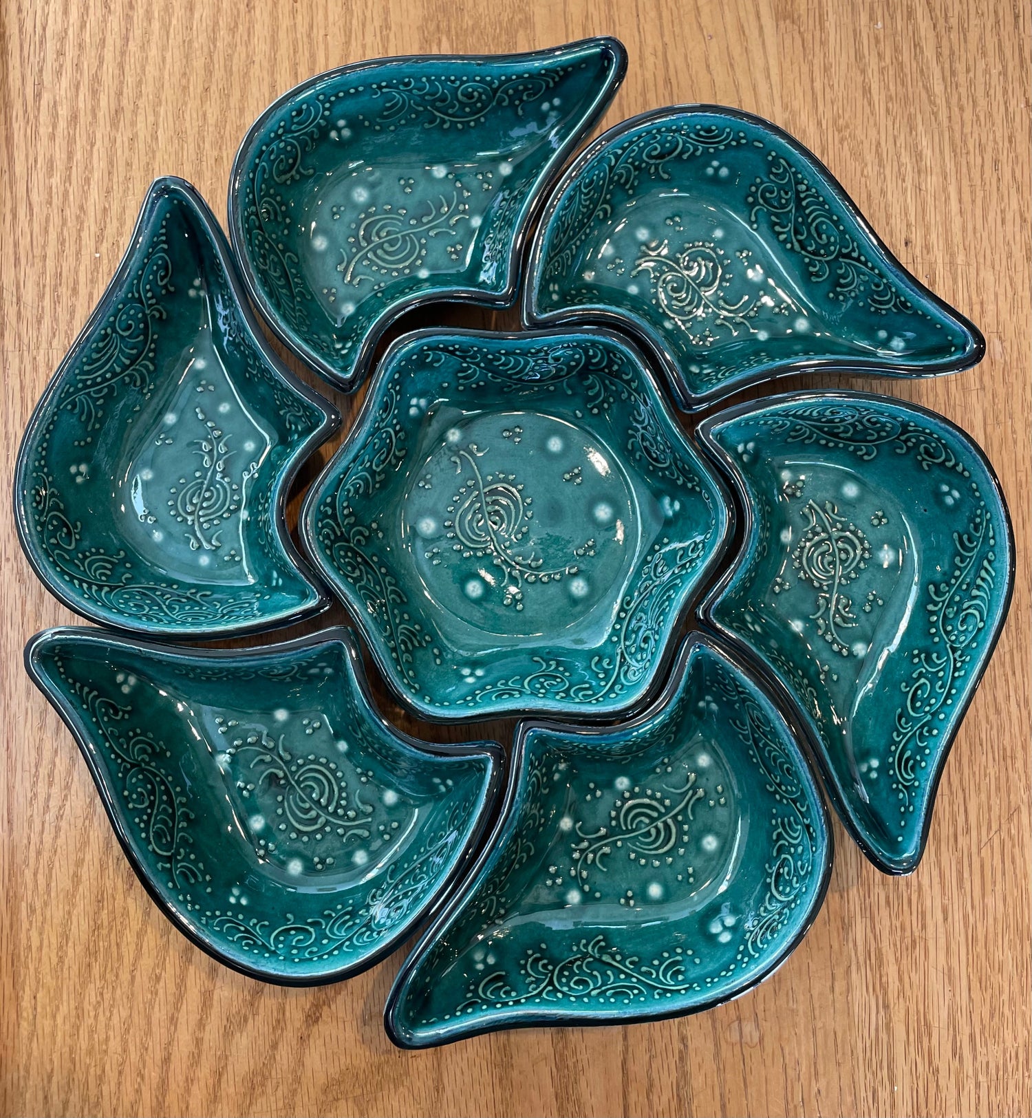 リシタン陶器を深掘り！しまろぜ文庫第１号「リシタン陶器の伝統と矜持」鮮やかなリシタンブルーの秘密、そして器に描かれた模様の意味など