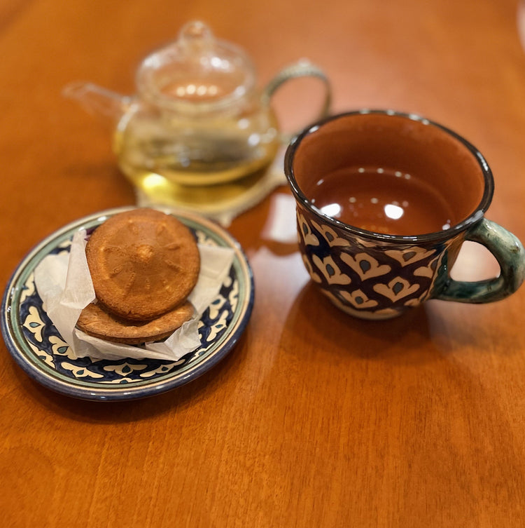 NEW! ! 「リシタン陶器の伝統と矜持の著者・菊田悠」とセットでリシタン陶器カップ＆ソーサー３つのセットから⇒「シルクロードの商人あきんど語り」大阪国立民族学博物館特別展も始まっています★