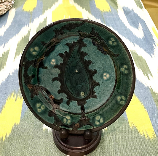 【新商品】リシタン陶器・手描き模様・１７センチ皿 B（一点もの）