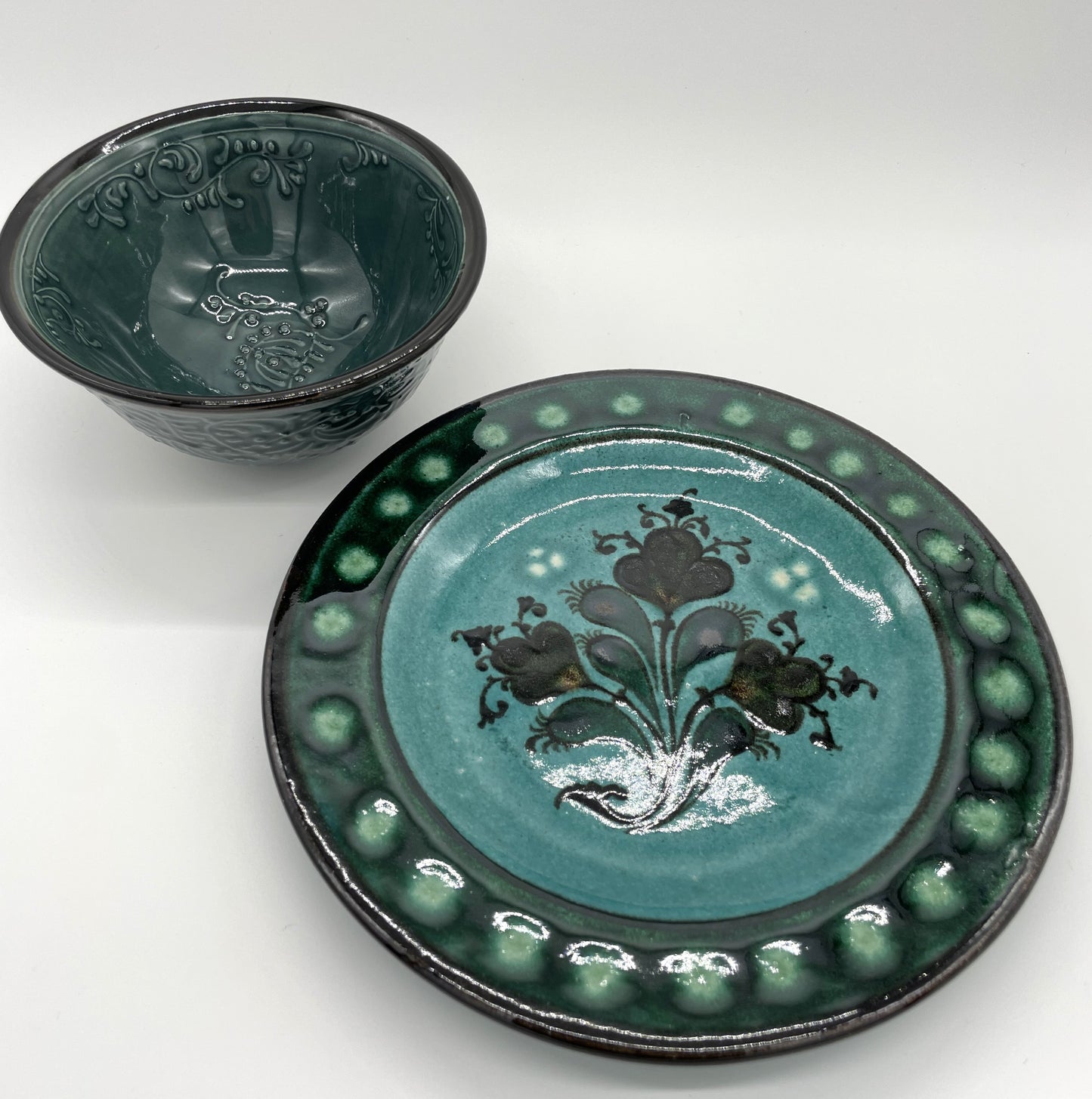 【新商品】リシタン陶器・皿・手描き模様B（一点もの）
