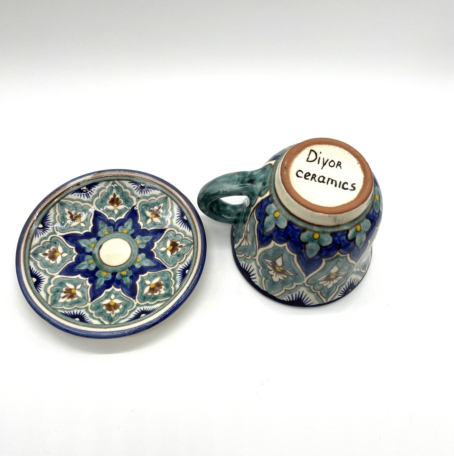 入荷しました★化粧箱入りギフト包装【リシタン陶器C】コーヒーカップ＆小皿ソーサーのセット