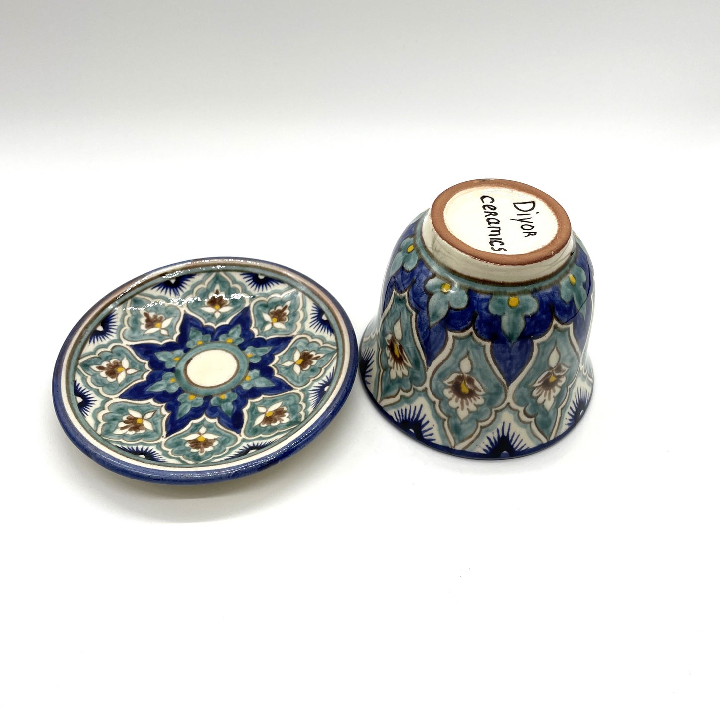 入荷しました★化粧箱入りギフト包装【リシタン陶器C】コーヒーカップ＆小皿ソーサーのセット