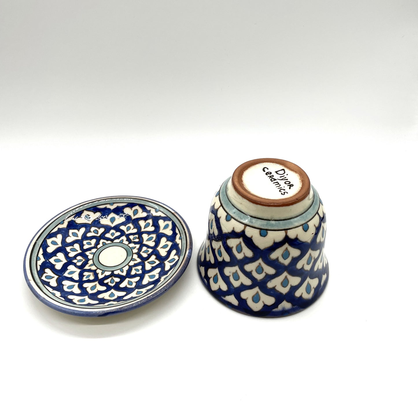 入荷しました★化粧箱入りギフト包装【リシタン陶器A】コーヒーカップ＆小皿ソーサーのセット