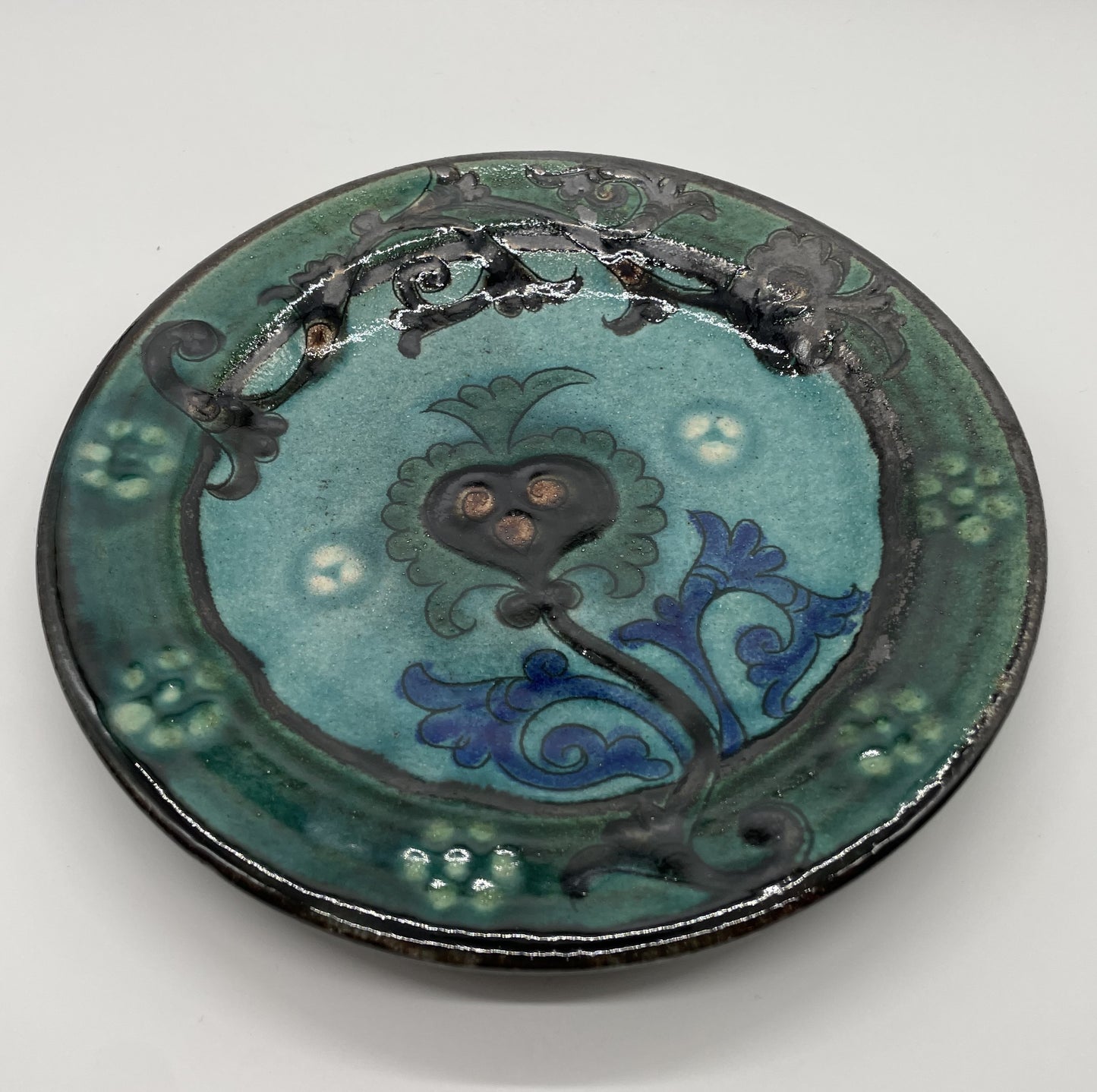 NEW【日本の本漆金つぎ×リシタン陶器】リシタン陶器「ザクロの花」直径17.5センチ皿・手描き模様（一点もの）