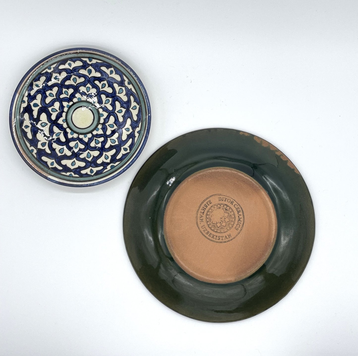 【新商品】リシタン陶器「ザクロの花と太陽」直径15.5センチ皿・手描き模様（一点もの）