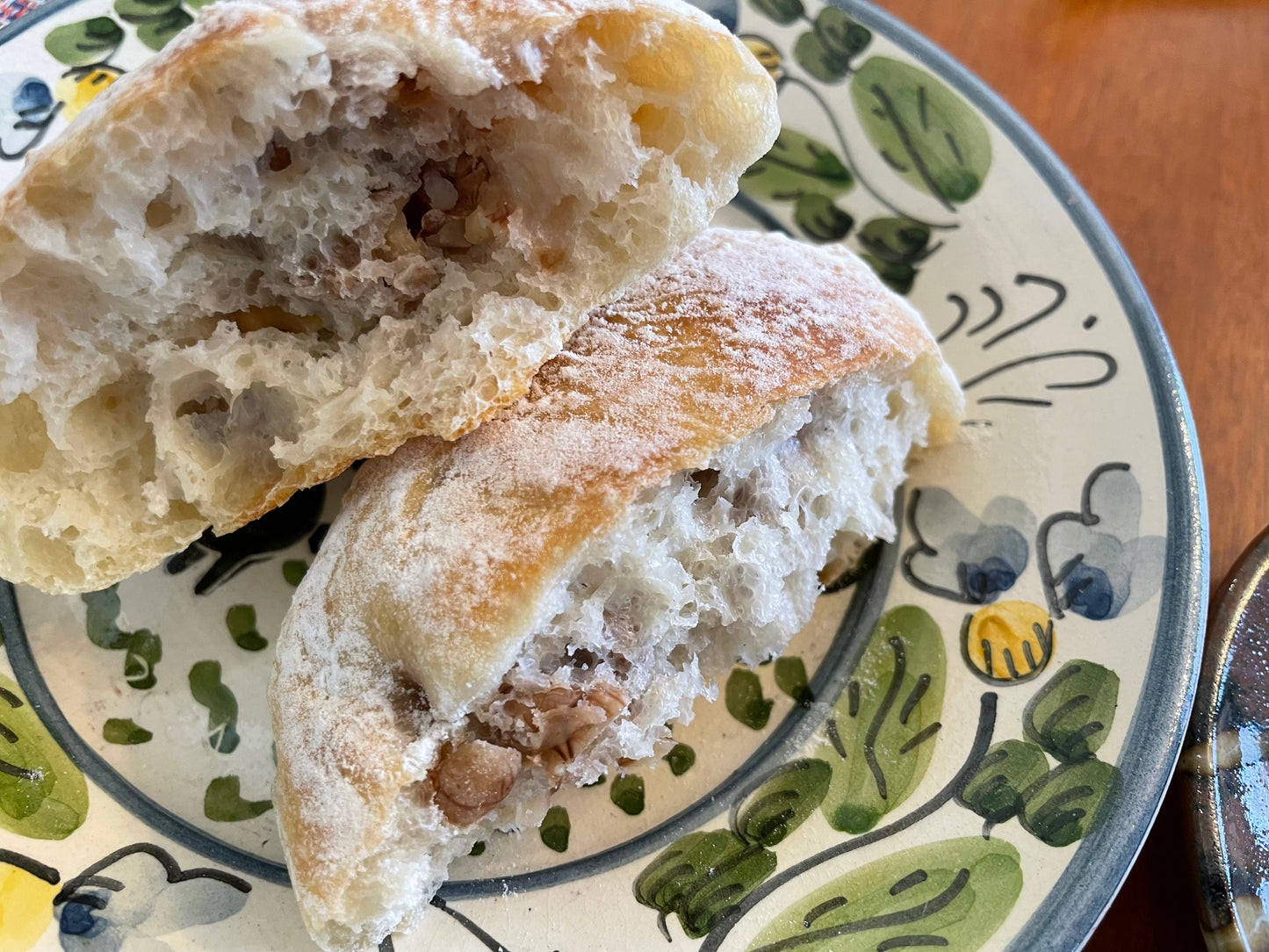 リピート多し【実の軸を除き渋皮付き】アフガンクルミ、低温乾燥、無糖・無着色・無油、アフガニスタン産【80gを３袋まではレターパックライト・全国一律430円（１０月１日発送分より）配送可】